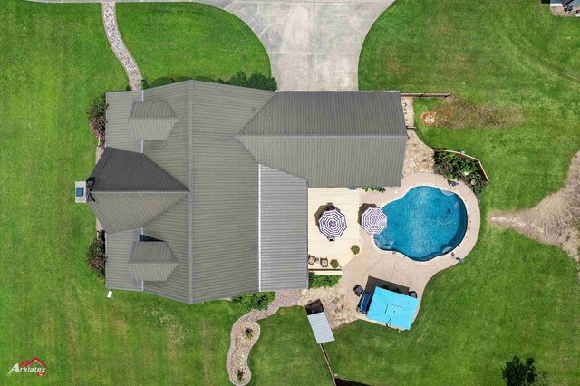 1463 County Road 106, Carthage, TX 75633