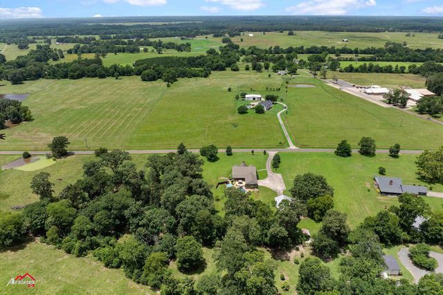 1463 County Road 106, Carthage, TX 75633