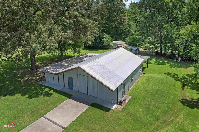 1463 County Road 106, Carthage, TX 75633