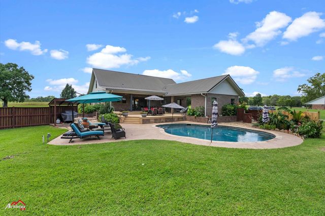 1463 County Road 106, Carthage, TX 75633