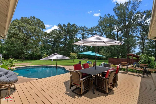 1463 County Road 106, Carthage, TX 75633