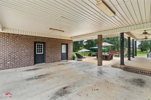 1463 County Road 106, Carthage, TX 75633