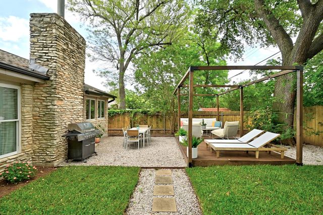 7110 Windrift WAY, Austin, TX 78745