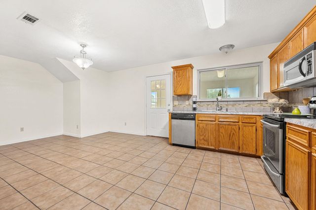 312 Barber DR, Copperas Cove, TX 76522