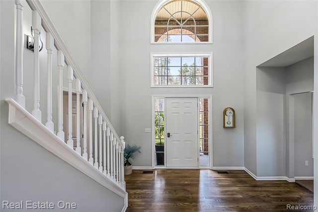 4387 Emu Drive, Pinckney, MI 48169