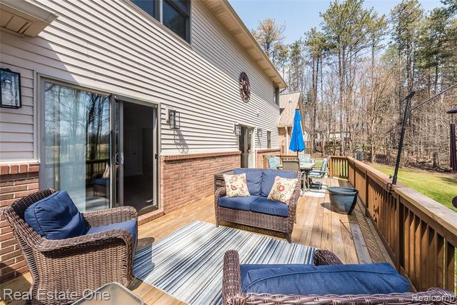 4387 Emu Drive, Pinckney, MI 48169