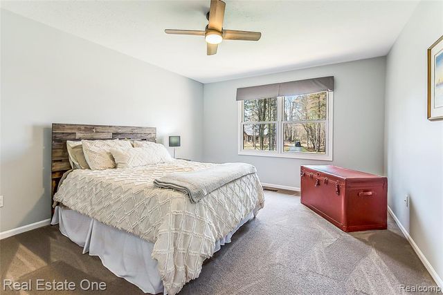 4387 Emu Drive, Pinckney, MI 48169