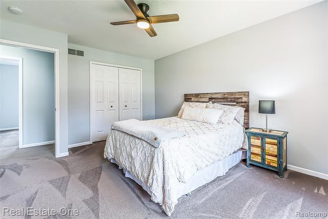 4387 Emu Drive, Pinckney, MI 48169