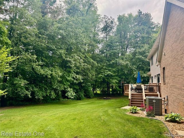 4387 Emu Drive, Pinckney, MI 48169
