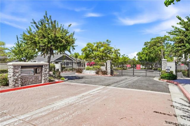 3521 E Berkshire Court F, Orange, CA 92869
