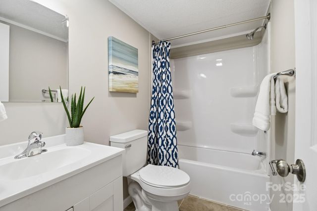 2501 Swanson Road, Crouse, NC 28033