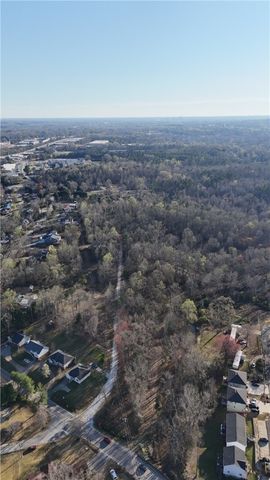 4551 West Silver Lake Drive, Taylors, SC 29687