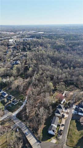 4551 West Silver Lake Drive, Taylors, SC 29687