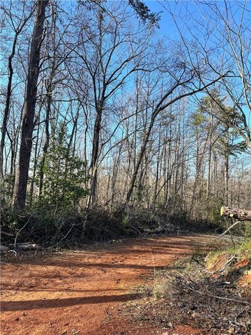 4551 West Silver Lake Drive, Taylors, SC 29687