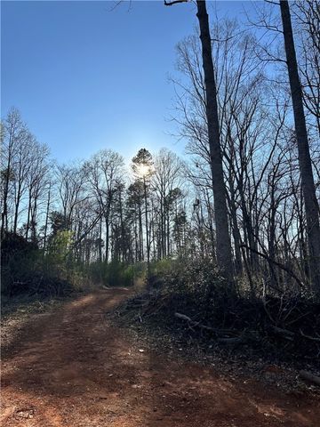 4551 West Silver Lake Drive, Taylors, SC 29687
