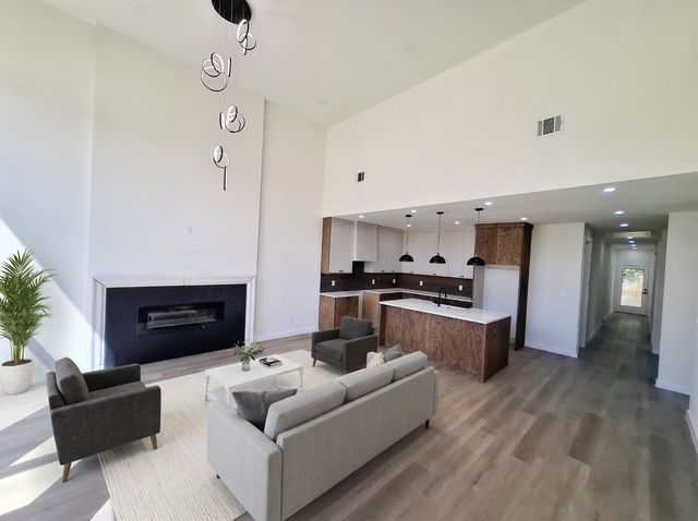 6524 Teague Drive, Dallas, TX 75241