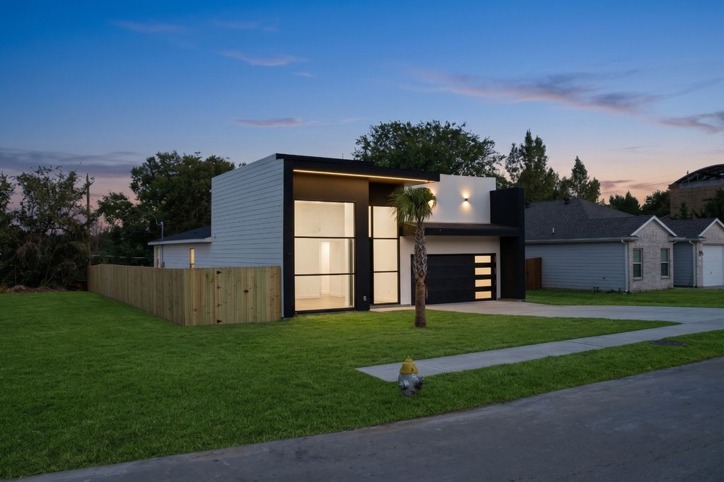 6524 Teague Drive, Dallas, TX 75241