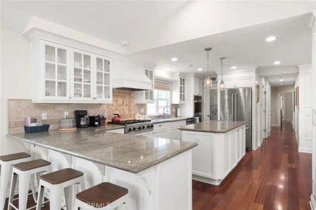 3306 Highland Avenue, Hermosa Beach, CA 90254