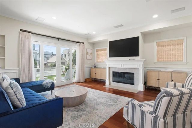 3306 Highland Avenue, Hermosa Beach, CA 90254
