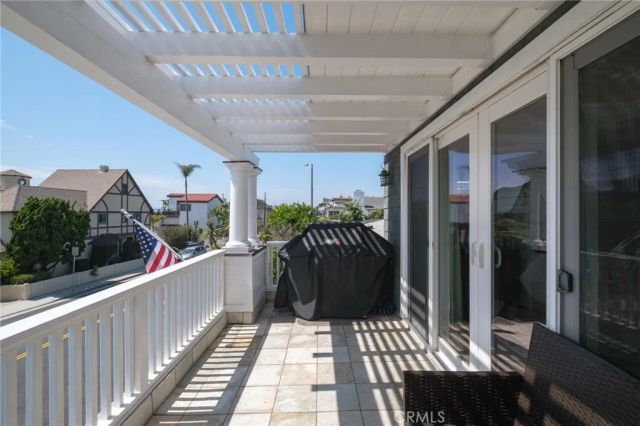 3306 Highland Avenue, Hermosa Beach, CA 90254