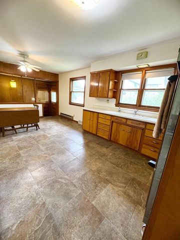 702 Park Street, Boscobel, WI 53805