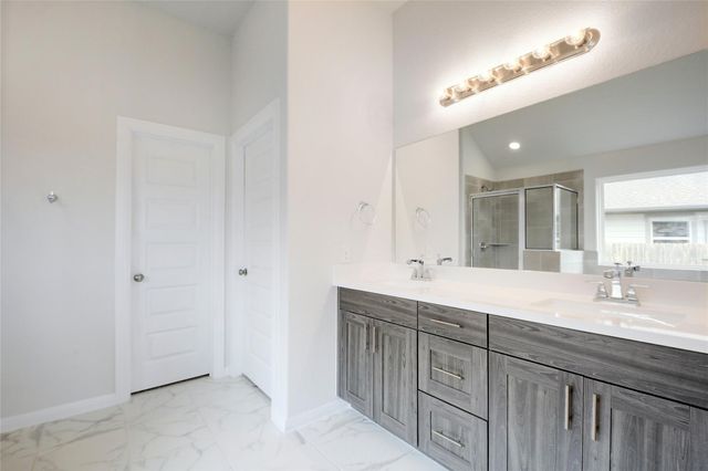 134 Edgewater TRL, Bastrop, TX 78602