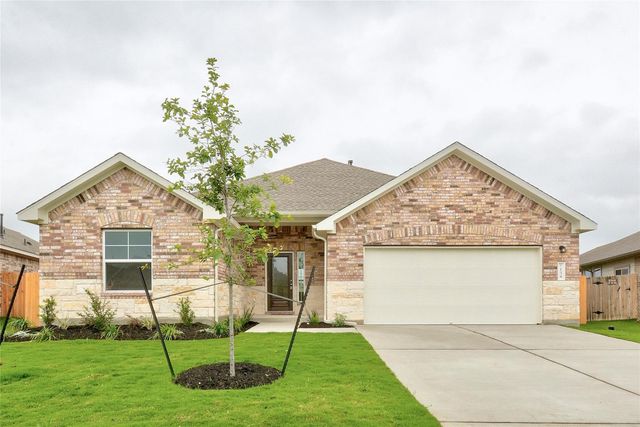 134 Edgewater TRL, Bastrop, TX 78602