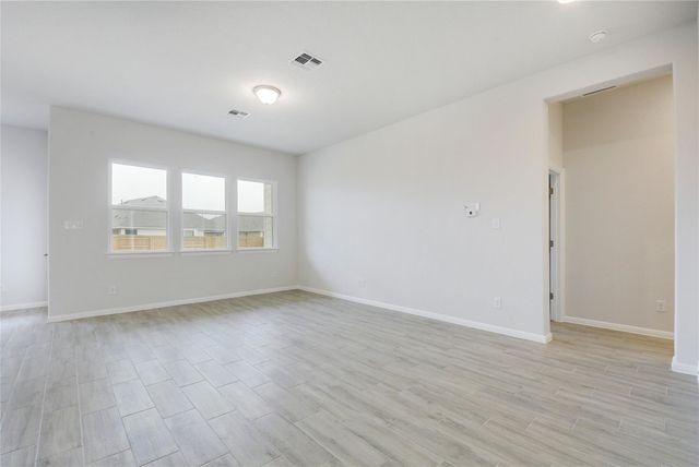 134 Edgewater TRL, Bastrop, TX 78602