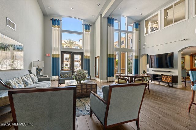 8539 GATE Parkway 9321, Jacksonville, FL 32216