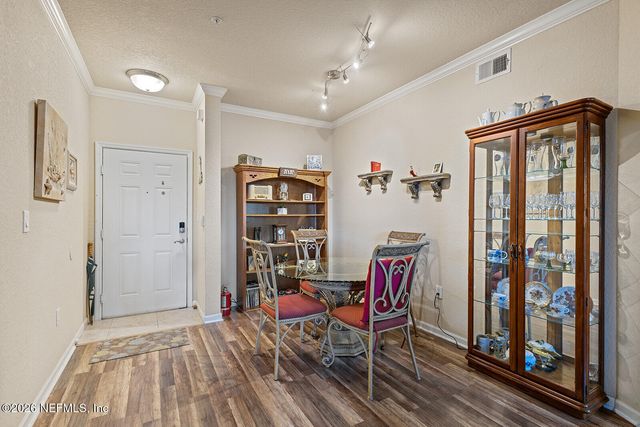 8539 GATE Parkway 9321, Jacksonville, FL 32216