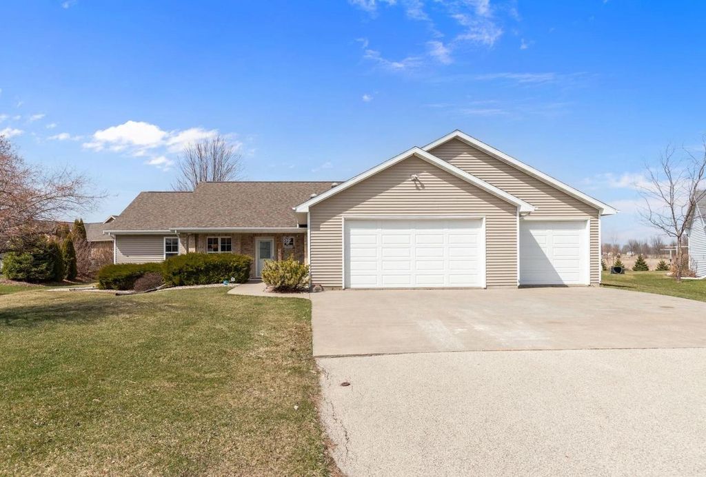 W5284 WATERVIEW DRIVE, Sherwood, WI 54169
