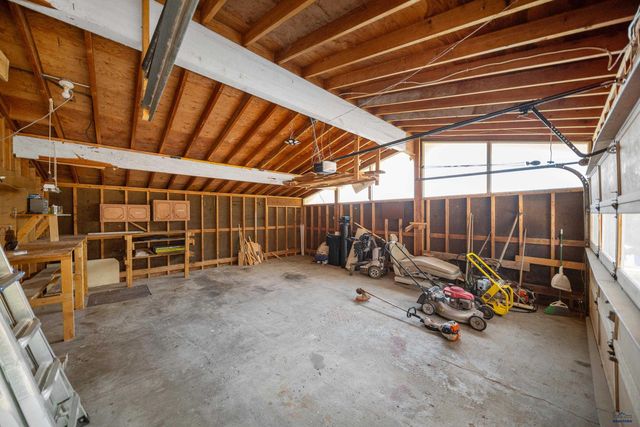 3728 REDER, Rapid City, SD 57702