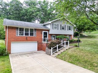 111 Ennerdale Ln, Ross Twp, PA 15237