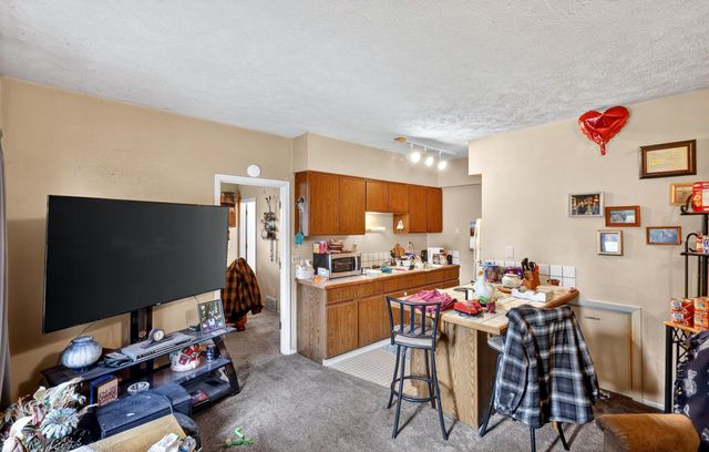 1118 E Montgomery Ave, Spokane, WA 99207