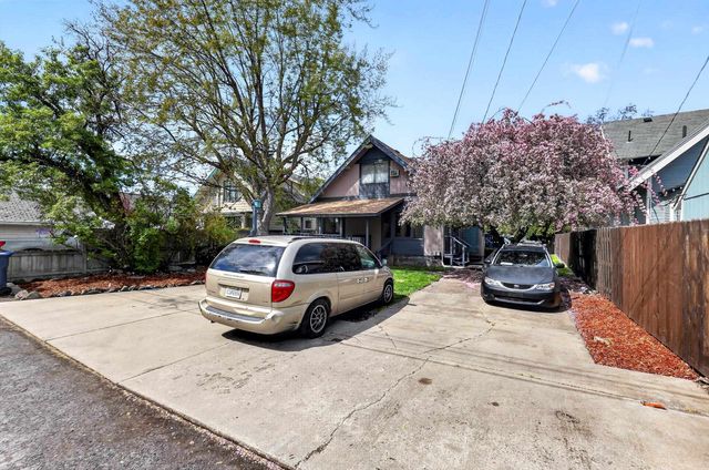 1118 E Montgomery Ave, Spokane, WA 99207