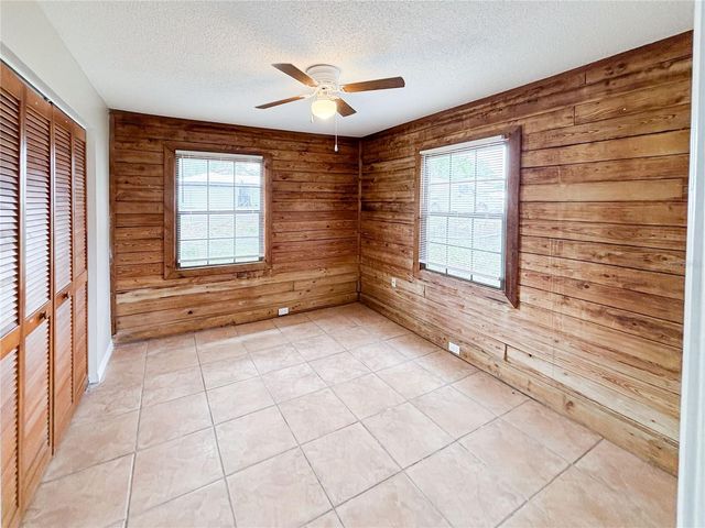 610 KING HENRY COURT, Seffner, FL 33584