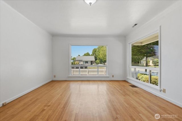 476 20th Avenue, Longview, WA 98632
