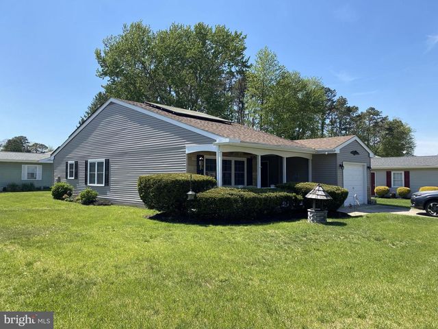 71 HUNTINGTON DR, Southampton, NJ 08088