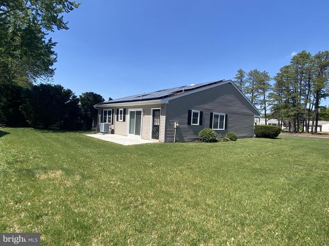 71 HUNTINGTON DR, Southampton, NJ 08088