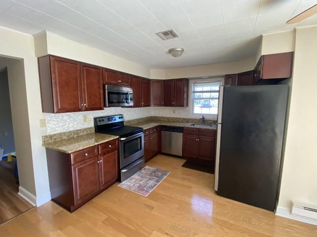 71 HUNTINGTON DR, Southampton, NJ 08088