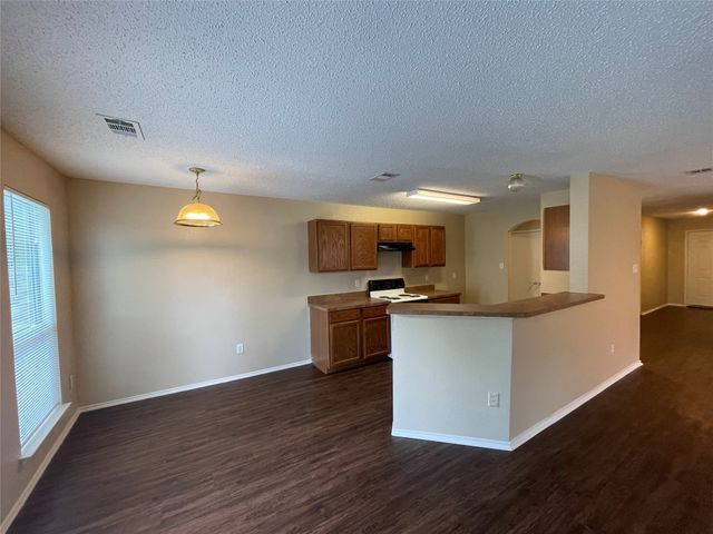 3316 Knoll Trail, Balch Springs, TX 75180