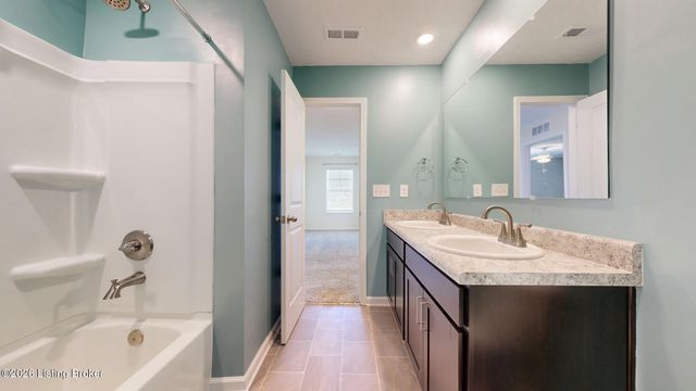 1070 Stratton Way, Shelbyville, KY 40065