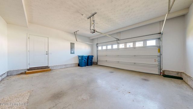 1070 Stratton Way, Shelbyville, KY 40065