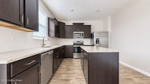 1070 Stratton Way, Shelbyville, KY 40065
