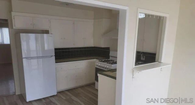 4911 Curry, San Diego, CA 92115