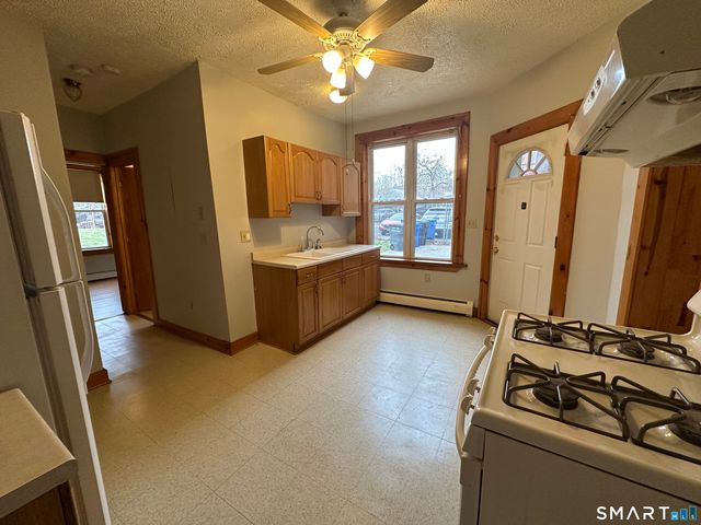 498 Broad Street, Hartford, CT 06106