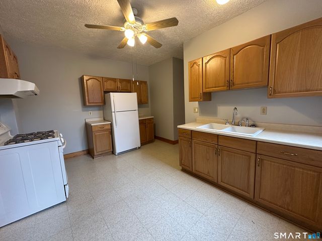 498 Broad Street, Hartford, CT 06106