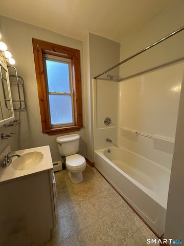 498 Broad Street, Hartford, CT 06106