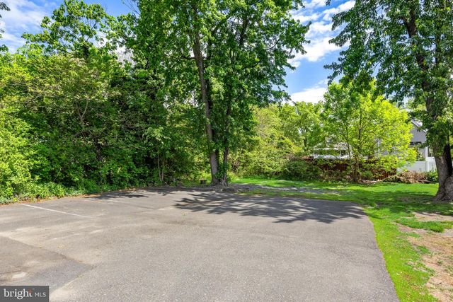 517 WHITE HORSE PIKE, Haddon Heights, NJ 08035