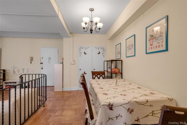 98-25 64th Road 6F, Rego Park, NY 11374